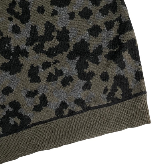 Anthropologie Ethan Leopard Print Short Sleeve Sweater Shirt - Picture 7 of 10